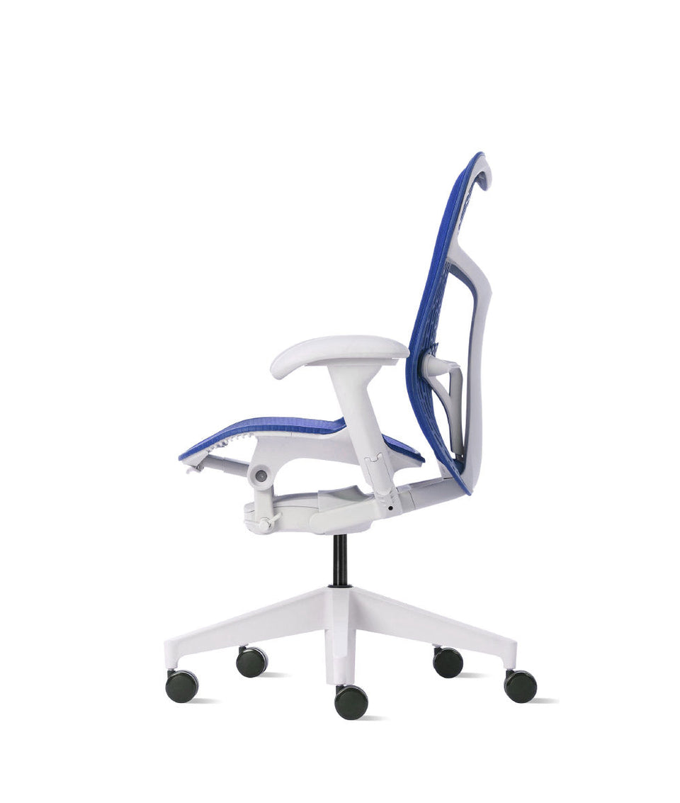 Mirra 2 Ultramariinin sininen Butterfly -toimistotuoli